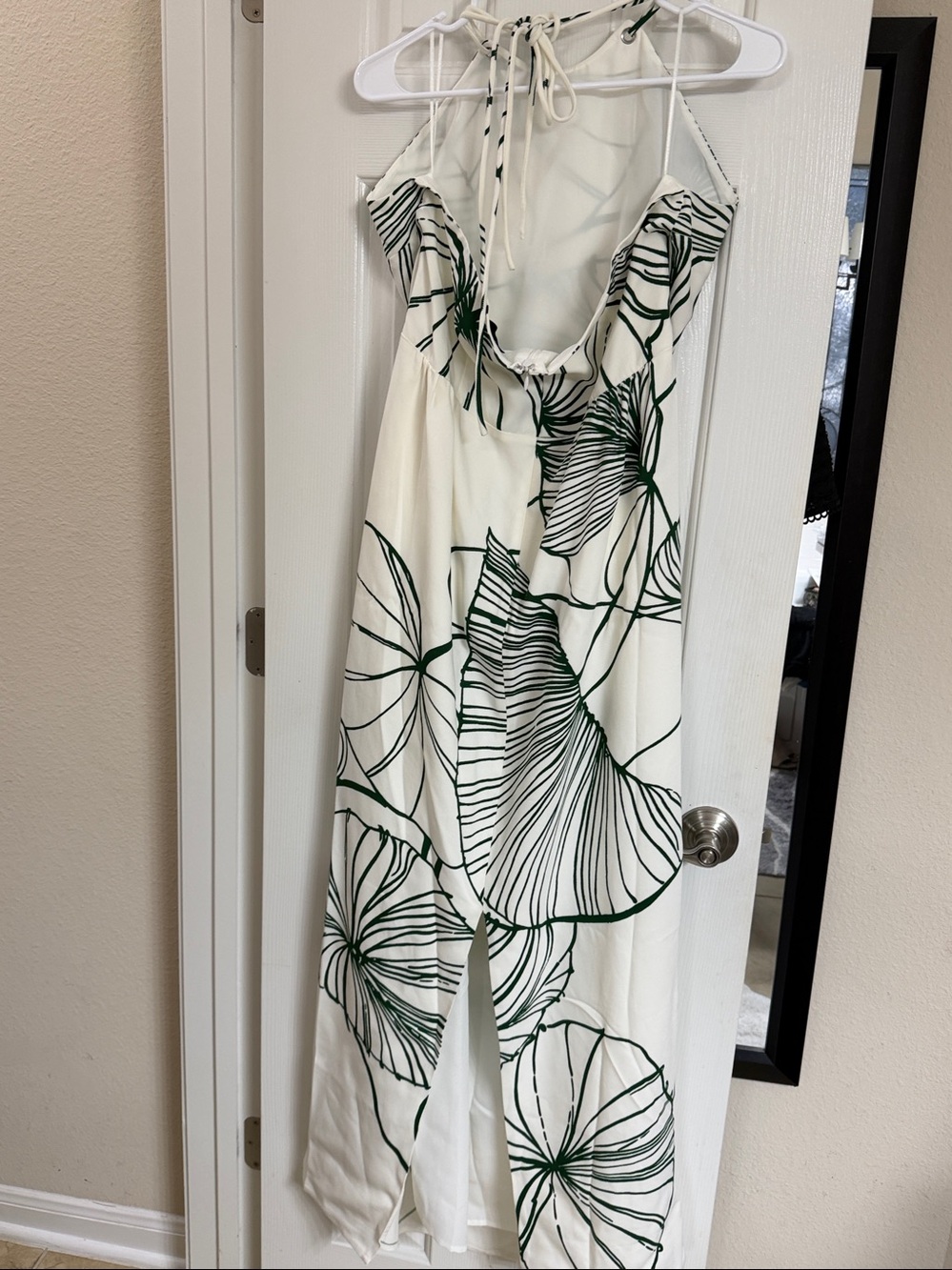 REISS Maxi  Dress. NEW w Tags. Green / White Halter - Picture 3 of 9